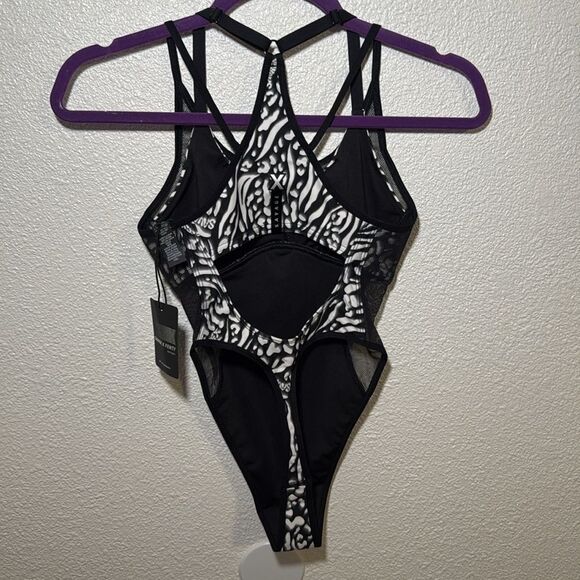 NWT- SAVAGE x FENTY- 1-ON-1 BODYSUIT-BLACK CAVIAR X INSTINCTS PRINT-Size XS - Picture 9 of 16